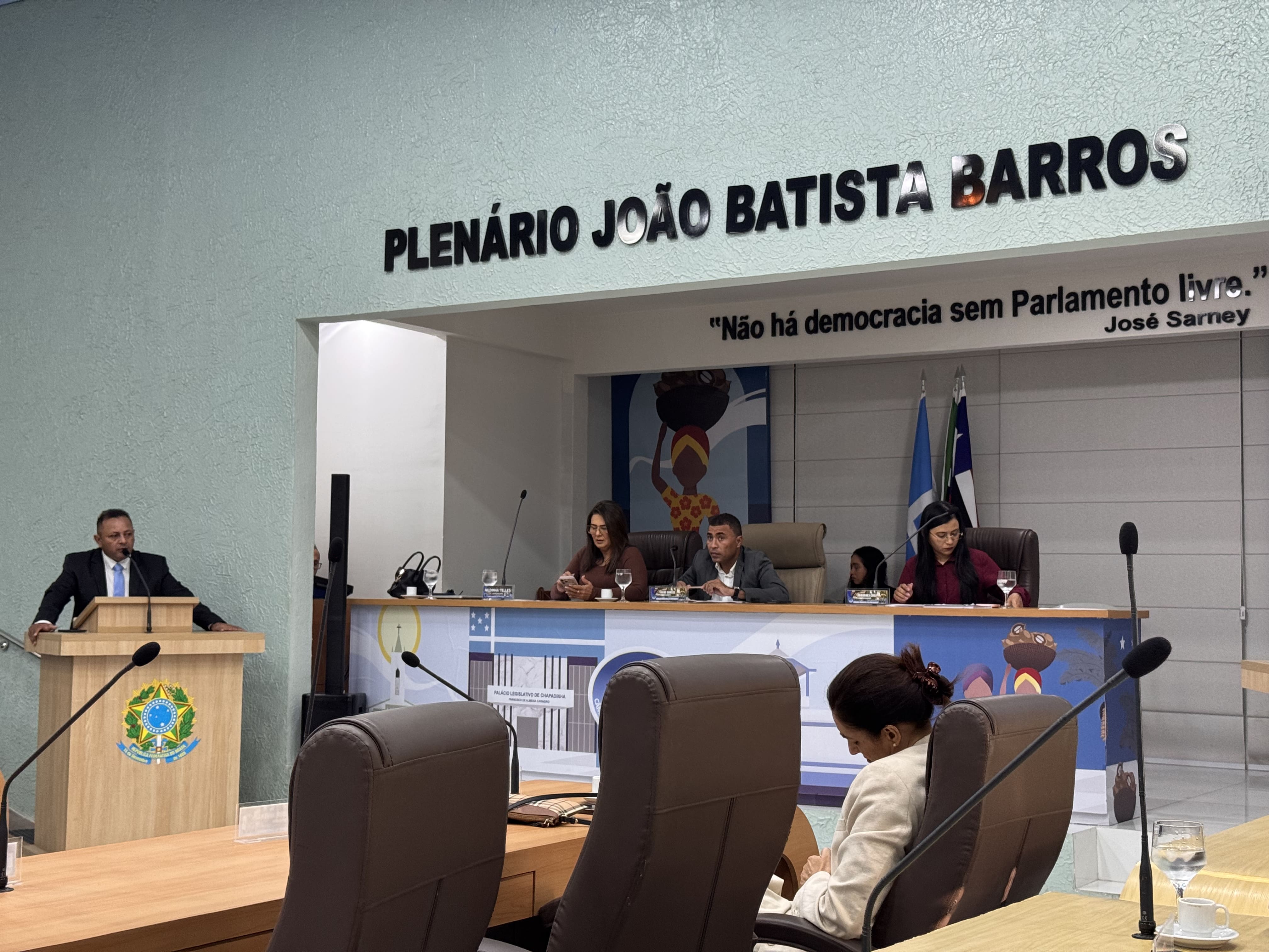 Vereadores destacam obras de infraestrutura e saúde durante sessão ordinária